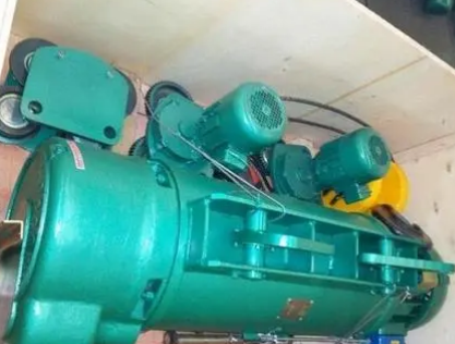 火力發電廠用什么吊裝重物（cd1型鋼絲繩電動葫蘆吊裝檢修設備）